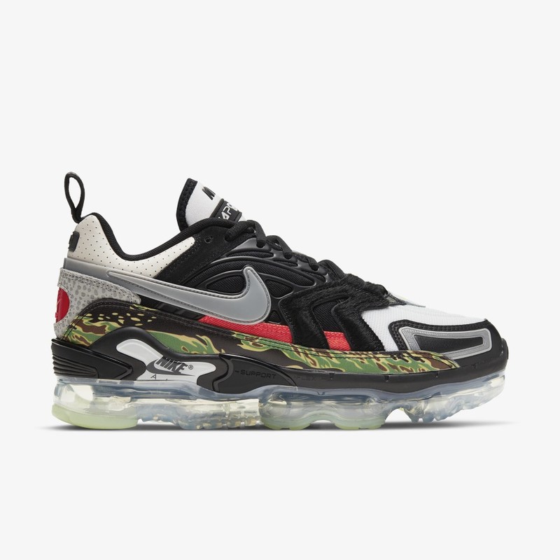 Nike vapormax plus black on sale sale